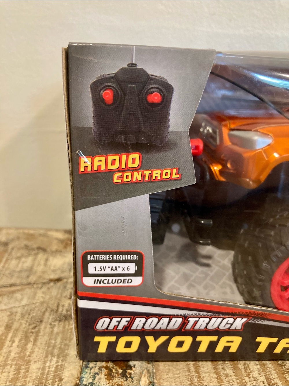 R/C Off Road Truck Toyota Tacoma Radio Control 27MHZ New Orange - Picture 5 of 15
